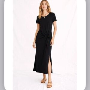 Olivia Rae Black Short-Sleeve Side-Knot Maxi Dress